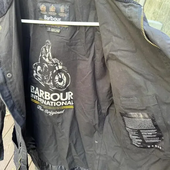 Barbour Men’s Black and Navy Jacket - Picture 6 of 8